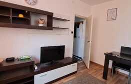 Apartament cu 2 camere semidecomandat, etaj intermediar , zona Mihai Viteazu