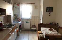 Apartament 3 camere, decomandat,  zona Cisnadie