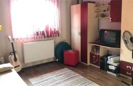 Apartament 3 camere, decomandat,  zona Cisnadie