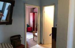 Apartament 3 camere, decomandat,  zona Cisnadie