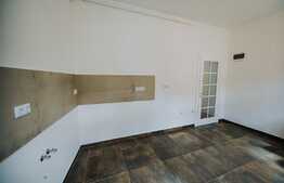 Apartament cu 3 camere, cu finisaje de calitate superioara, situat în zona Ultracentrală