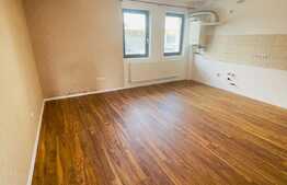 Apartament 3 camere, 54 mp, curte 94 mp, 2 locuri de parcare, in Selimbar