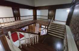 Vila de lux, 1067 mp suprafata desfasurata,2500mp curte libera