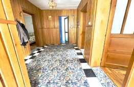 Apartament de 3 camere, 100 mp, Valea Aurie