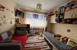 Apartament 3 camere, 64 mp, decomandat, zona Vasile Aaron