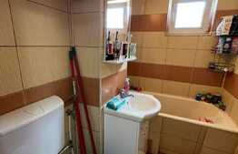 Apartament 3 camere, 64 mp, decomandat, zona Vasile Aaron