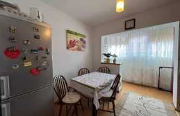 Apartament 3 camere, 64 mp, decomandat, zona Vasile Aaron