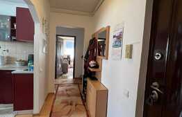 Apartament 3 camere, 64 mp, decomandat, zona Vasile Aaron