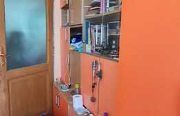 Garsoniera 26 mp , etaj intermediar, zona Tiglari