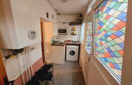 Apartament 2 camere, 45 mp, semidecomandat, curte, zona Centrala