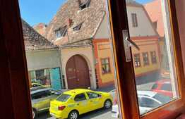 Apartament 3 cam, Ultracentral