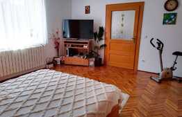 Casa individuala, 120 mp, teren 1300 mp, Cristian