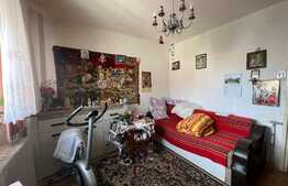 Apartament 4 camere, decomandat, Vasile Aron