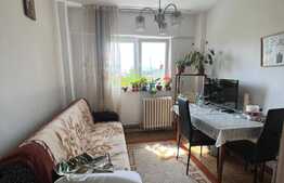 Apartament 4 camere, decomandat, Vasile Aron