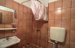 Apartament 4 camere, decomandat, Vasile Aron