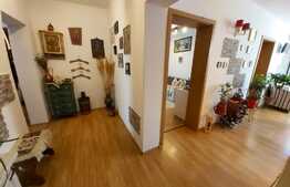 Apartament 3 camere, 78mp utili, decomandat, etaj intermediar