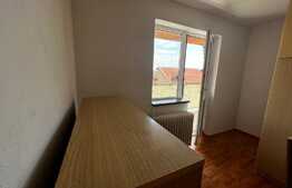 Apartament 3 camere, 110 mp, decomandat, zona Lazaret 