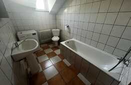 Apartament 3 camere, 110 mp, decomandat, zona Lazaret 