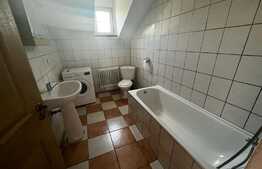 Apartament 3 camere, 110 mp, decomandat, zona Lazaret 