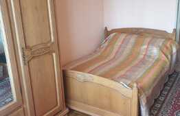 Apartament de 2 camere, semidecomandat, 48 mp, zona Cedonia