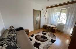 Apartament de 2 camere, decomandat, garaj, zona Lazaret 