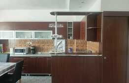 Apartament la casa 4 camere, 113 mp, semidecomandat, Centru