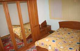 Apartament 3 camere, 90 mp, semidecomandat, in zona Tilisca 