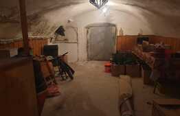 Apartament de 2 camere, decomandat, 55 mp, pivnita, zona centrala