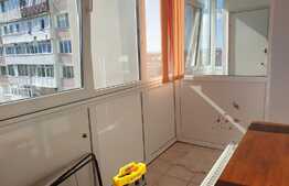 Apartament 3 camere, decomandat, 66 mp, zona Calea Cisnadiei 