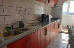 Apartament 3 camere, decomandat, 66 mp, zona Calea Cisnadiei 