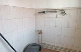 Apartament de 4 camere, 65 mp, etaj intermediar, Stefan cel Mare