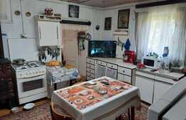 Casa individuala, 2 camere, 60mp, gradina 2500 mp, satul Glâmboaca