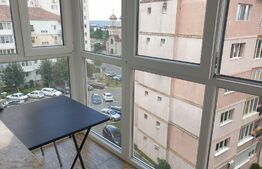 Apartament 3 camere, decomandat, 56 mp, zona Vasile Aron
