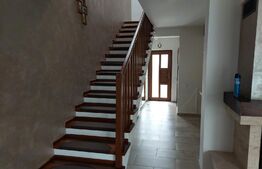 Casa insiruita de 130 mp, curte libera 150 mp, Selimbar