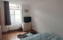Apartament 3 camere, semidecomandat, 59 mp, zona Ultracentral