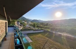 Vila la cheie, 5 camere, piscina interioara, teren 1200 mp, Cisnadie 
