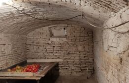 Casa individuala, 4 camere, 1350 mp teren, Sura Mare