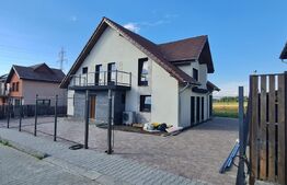 Casa individuala deosebita, 4 camere, 131 mp, teren 566 mp, Cisnadie