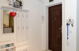 Apartament 4 camere, 94 mp, semidecomandat, in Cisnadie