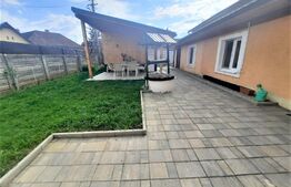 Casa individuala, 6 camere, 140 mp, teren 360 mp, în Selimbar