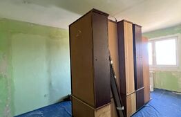 Apartament 3 camere, 68 mp, decomandat, Vasile Aron