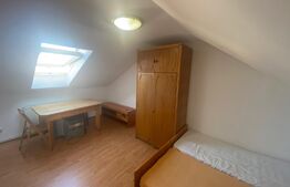 Apartament 3 camere, mansarda, zona Calea Cisnadiei