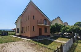 Vila moderna, 4 camere, 180 mp, in Sura Mica