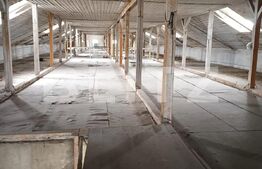 Cladire comerciala, 951 mp, teren 5000 mp, Potcoava