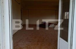 Cladire comerciala, 951 mp, teren 5000 mp, Potcoava