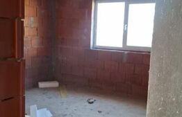 Casă spațioasă cu garaj și teren 700 mp – la roșu sau la cheie
