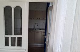 Casă renovată, 3 camere, teren 2.252 mp, anexe, acces din două străzi