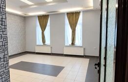 Spațiu comercial independent, 174 mp utili, curte 200 mp, acces auto, Slatina