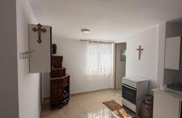 Casă de vânzare, 84 mp, zona Centrală - Dobrețu