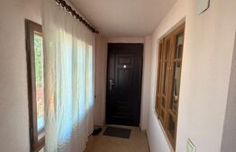 Casă de vânzare, 84 mp, zona Centrală - Dobrețu